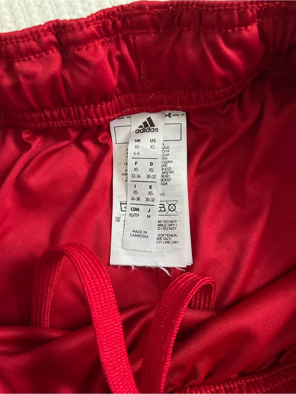 ADIDAS red soccer shorts - Picture 3 of 3